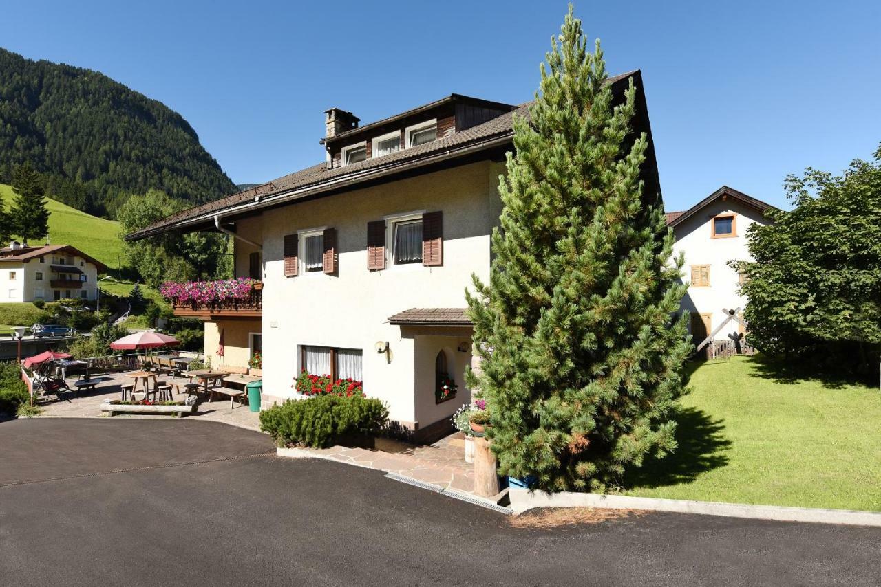 Hotel Garni Vanadis Ortisei Eksteriør bilde